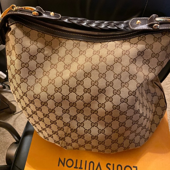 Gucci bag - Picture 1 of 5